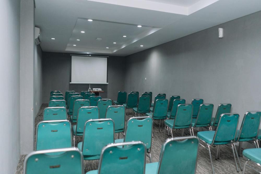 Anugrah Hotel Sukabumi Exterior foto